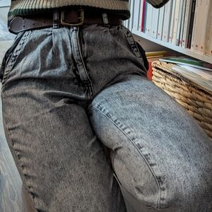 Garage Relaxed Grey Acid-Wash Mom Jeans